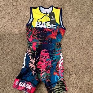 New with tags Women’s Medium Base one piece Triathlon Summer ‘22 Kit